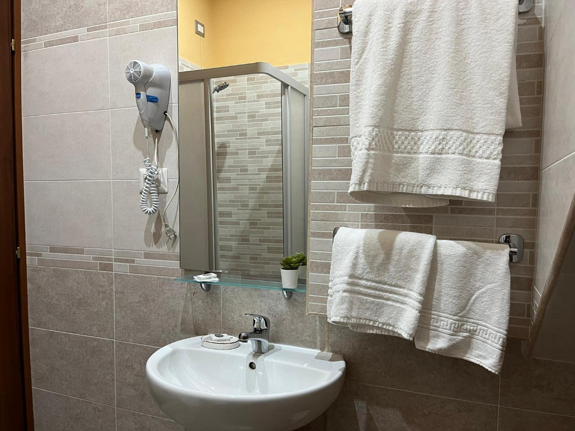Le Ganze Bed & Breakfast Ceprano Ngoại thất bức ảnh